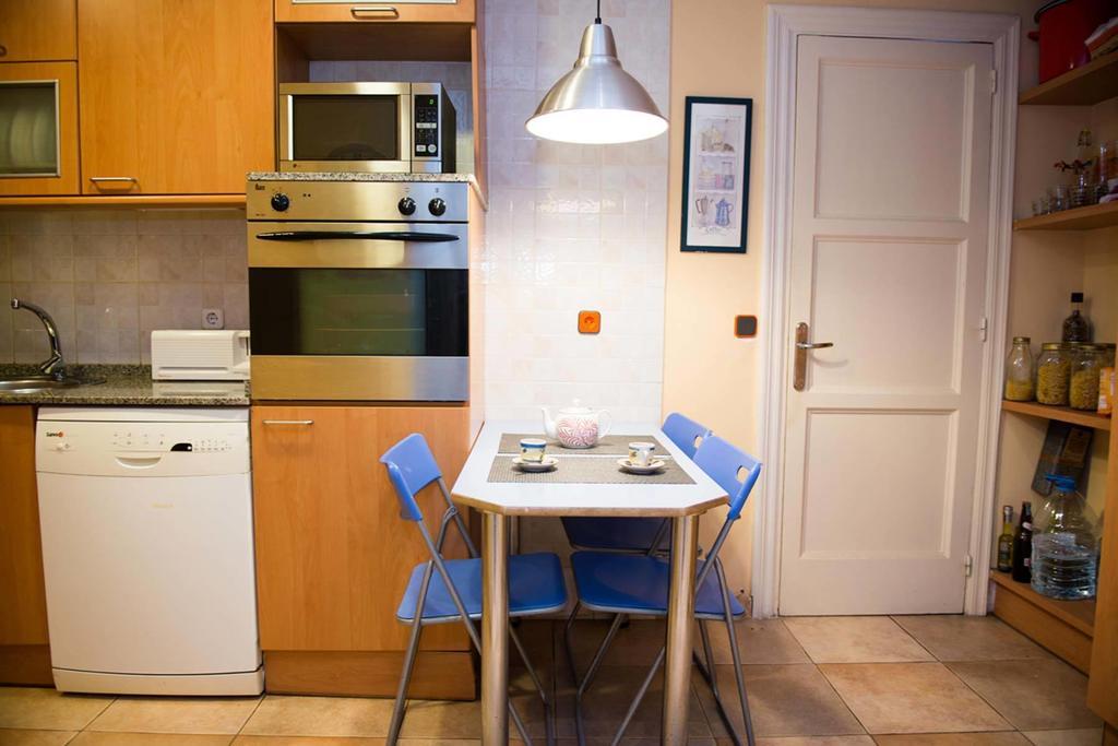 Lovely Apartment At Park Gueell Barcelona Quarto foto